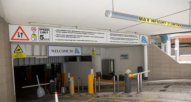 Entrée du parking